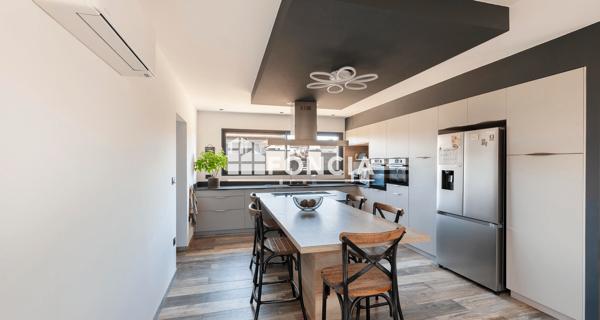 À vendre Maison 6 pièces 207.83 m² - Mont-de-marsan 40000