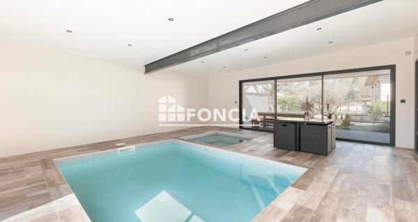 À vendre Maison 6 pièces 207.83 m² - Mont-de-marsan 40000