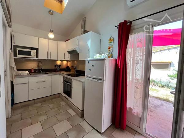 À vendre : Charmante maisonnette de type studio en plein cœur de Valras !