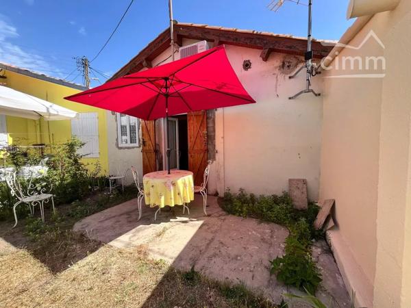 À vendre : Charmante maisonnette de type studio en plein cœur de Valras !