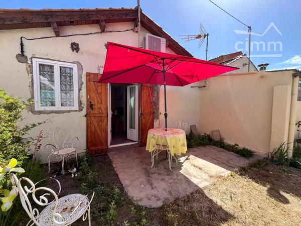 À vendre : Charmante maisonnette de type studio en plein cœur de Valras !