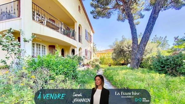 Maison familiale des années 70 rénovée avec grand terrain