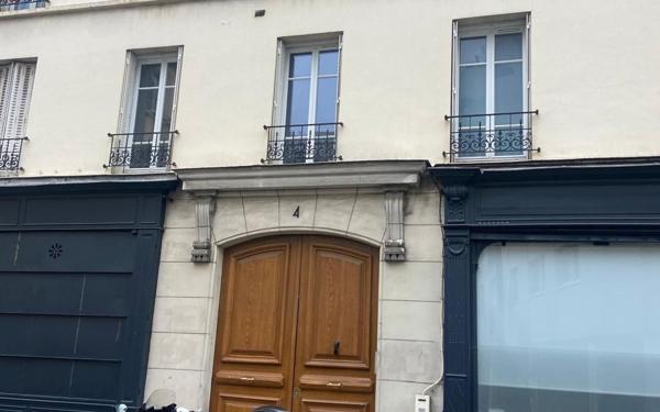 Appartement à vendre    1 pièce • 6,97 m2 Paris 11