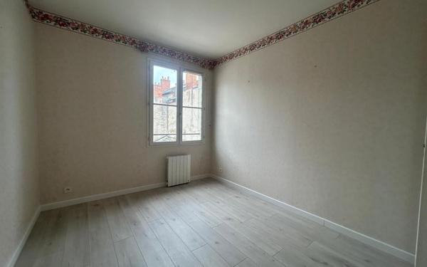 Appartement à louer    4 pièces • 154 m2 Blois