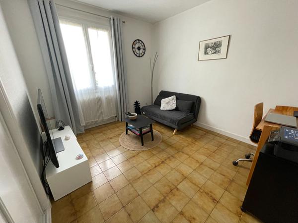 Maison Sourcieux Les Mines 7 pièce(s), 4 ch, jardin, piscine, vue