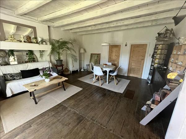 Maison à vendre |  Saint-Saviol |  4 pièces | 183 m²