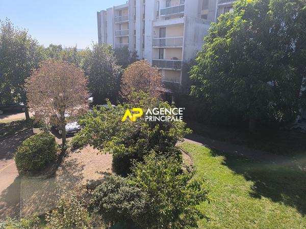 BEZONS _ Appartement 4 pièces 86 m2 €246 000 ** - Référence 4419