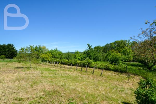Gourdon (46300) Villa spacieuse avec 6 chambres, au calme sur 6ha