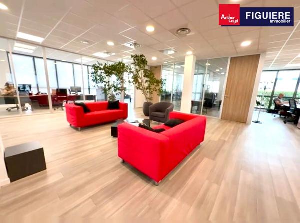 Immeuble de bureaux indépendant haut de gamme au coeur du pôle tertiaire d'Aix-en-Provence
