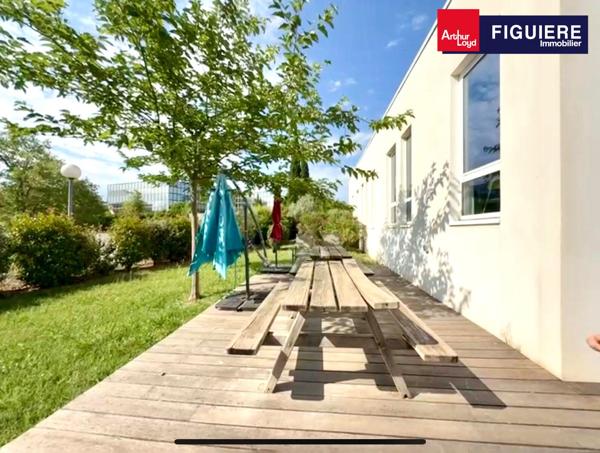 Immeuble de bureaux indépendant haut de gamme au coeur du pôle tertiaire d'Aix-en-Provence