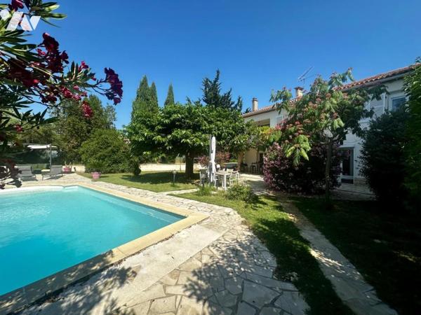 Maison 6 chambres jardin piscine