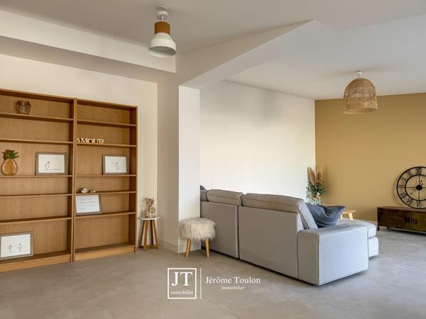 Maison
                                                                                                                                                                                                                                                                                                                        5 pièce(s)                                                                                                                                                                                                          3 chambre(s)                                                                                                                                                                                                          119  m²