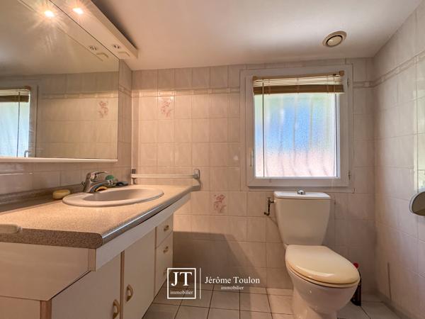 Maison
                                                                                                                                                                                                                                                                                                                        5 pièce(s)                                                                                                                                                                                                          4 chambre(s)                                                                                                                                                                                                          146  m²