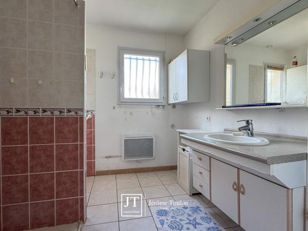 Maison
                                                                                                                                                                                                                                                                                                                        5 pièce(s)                                                                                                                                                                                                          4 chambre(s)                                                                                                                                                                                                          146  m²