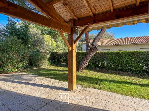Maison
                                                                                                                                                                                                                                                                                                                        5 pièce(s)                                                                                                                                                                                                          4 chambre(s)                                                                                                                                                                                                          146  m²