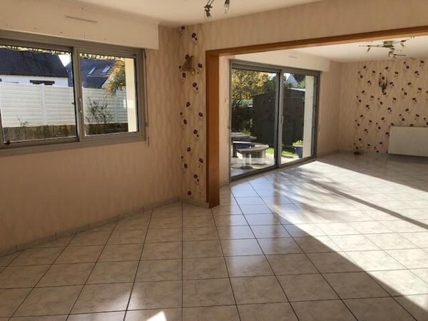 Maison Guidel Centre ville beau jardin 3 ou 4 chambres