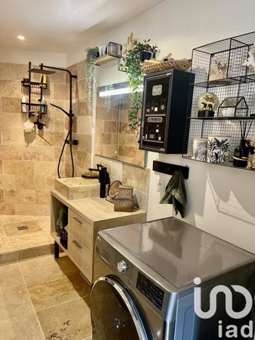 Appartement 4 pièces de 75 m² à Orange (84100)