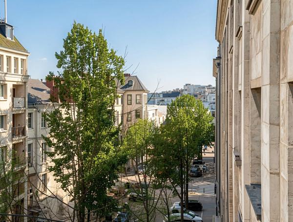 Appartement T4- Nantes -79 m2/balcon/Parking,  
Nantes 44100