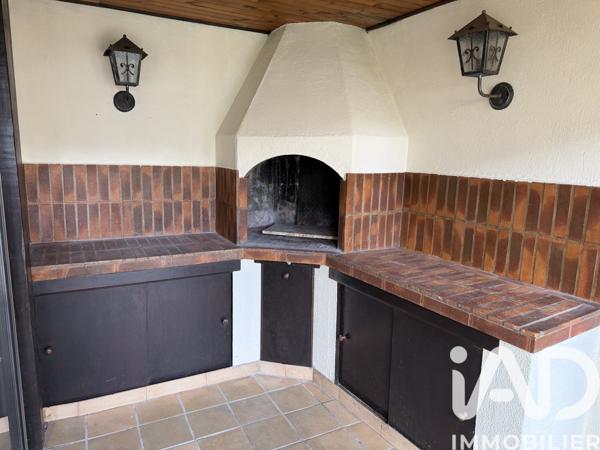 Maison à vendre 5 pièces 103 m² Saint-Yzan-de-Soudiac