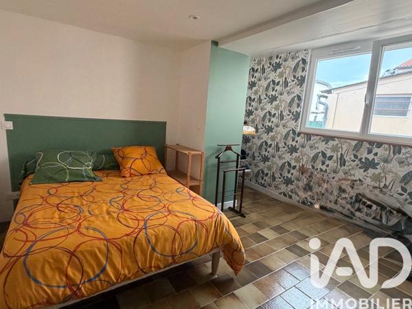 Maison à vendre 5 pièces 103 m² Saint-Yzan-de-Soudiac