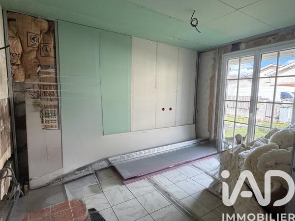 Maison à vendre 5 pièces 103 m² Saint-Yzan-de-Soudiac