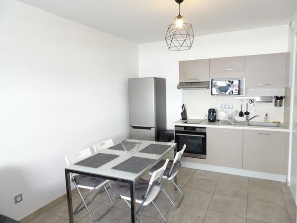 Appartement MEUBLÉ Narbonne 2 pièces 43.42 m² avec terrasse et parking
