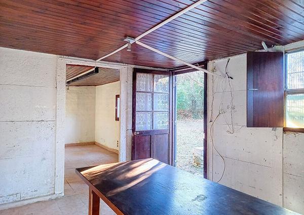 Pignans (83790) Cabanon à vendre à Pignans - Référence Vm1230-NA0609