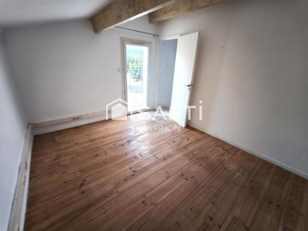 Propriété d'Exception à Roussillon: Domaine Privé avec Potentiel Agricole