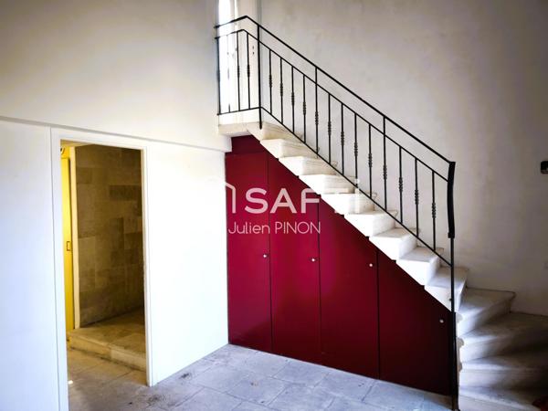 Propriété d'Exception à Roussillon: Domaine Privé avec Potentiel Agricole