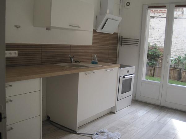A LOUER APPARTEMENT EN RDC PROCHE CENTRE VILLE DE ST QUENTIN 02100