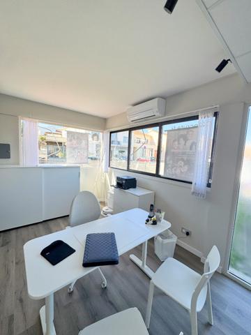 SAINT CYPRIEN VILLAGE - IMMEUBLE - 235 m² - Deux appartements F4 et local commercial - Jardins et Garages