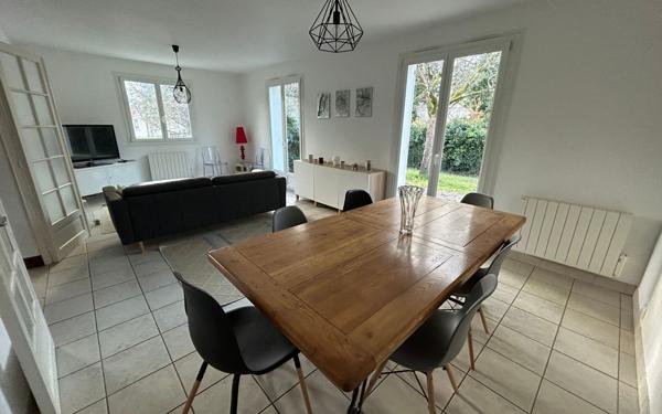 Maison à louer    6 pièces • 132 m2 Joué-lès-Tours