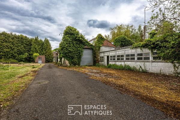 Ancienne propriété industrielle à réinventer au coeur de la nature