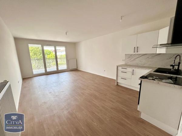 Appartement à louer 4 pièces 80.01m² Bobigny (93000)