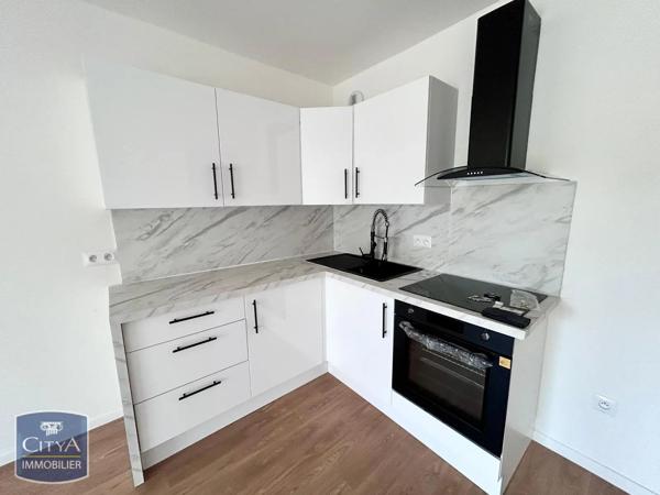 Appartement à louer 4 pièces 80.01m² Bobigny (93000)