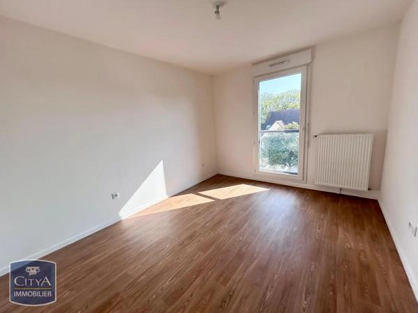 Appartement à louer 4 pièces 80.01m² Bobigny (93000)