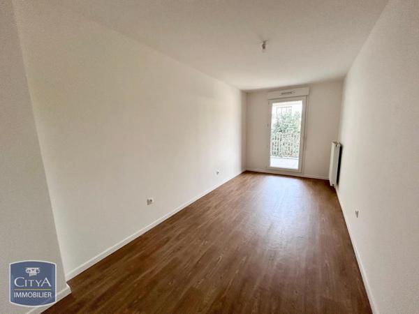 Appartement à louer 4 pièces 80.01m² Bobigny (93000)