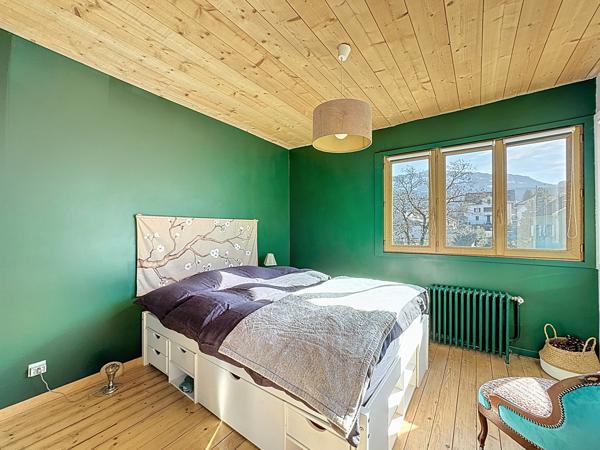 Maison 5 pièces - 147 m² Exclusivité efficity