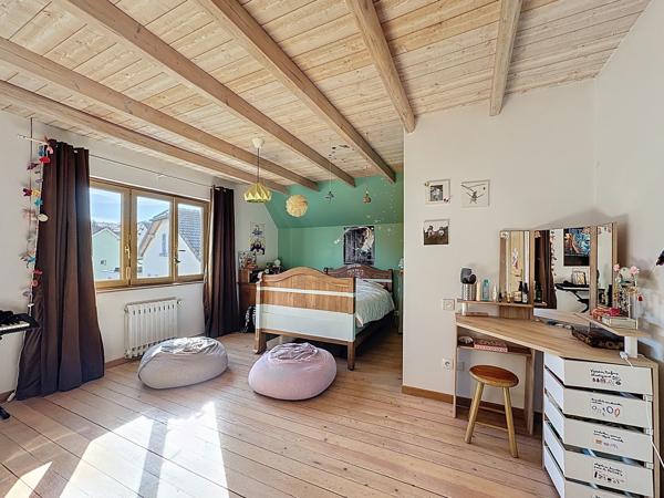 Maison 5 pièces - 147 m² Exclusivité efficity