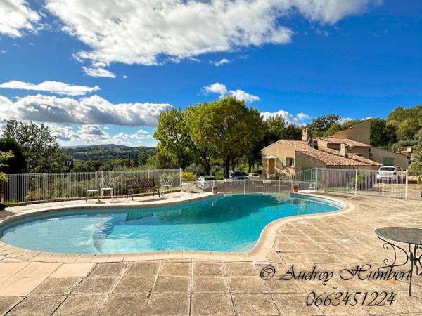 SOUS COMPROMIS En EXCLUSIVITE à MANOSQUE, Propriété unique de 234 m² sur 1ha14 de terrain avec  olivette, piscine et vue magnifique