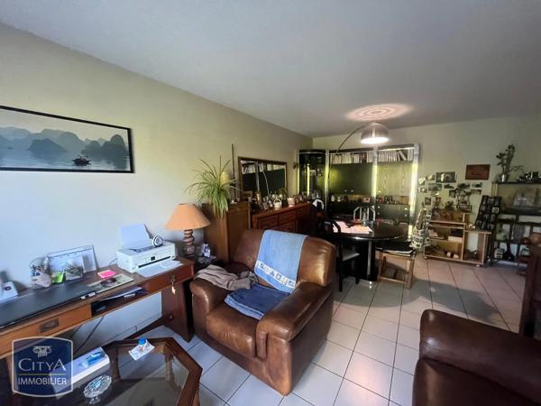 Appartement à louer 3 pièces 63.22m² Tulle (19000)