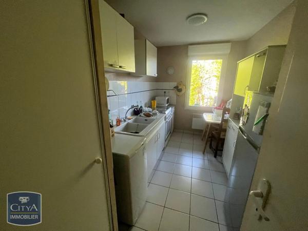 Appartement à louer 3 pièces 63.22m² Tulle (19000)