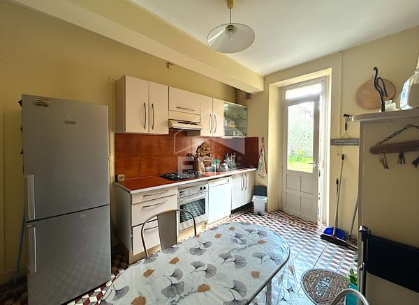 Maison Vic En Bigorre 5 pièce(s) 190 m2