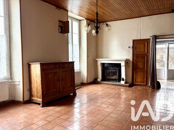 Maison à vendre 6 pièces 161 m² Châteauneuf-sur-Charente