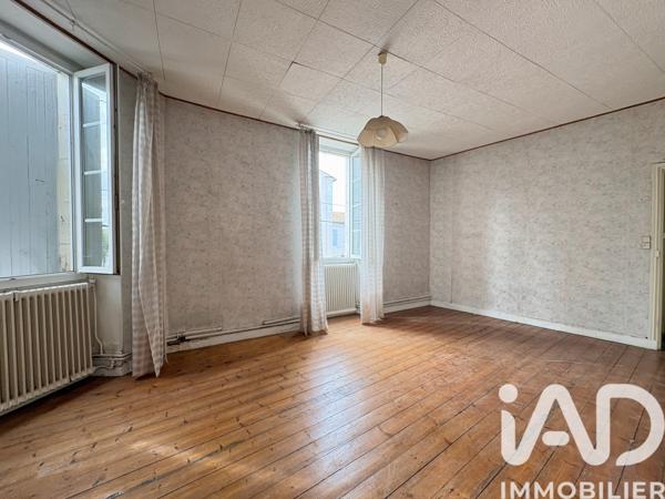 Maison à vendre 6 pièces 161 m² Châteauneuf-sur-Charente