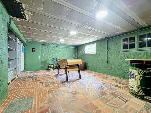 Grande maison familiale à Liré - 7 chambres, jardin, piscine, sous-sol