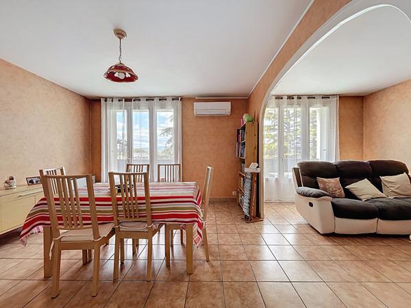 EXCLUSIVITE - APPARTEMENT T4 DE 75 M² AU DEUXIMEME ETAGE AVEC GARAGE ET CAVE