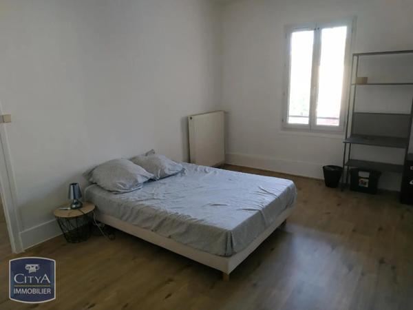 Appartement à louer 2 pièces 50m² Crêches-sur-Saône (71680)