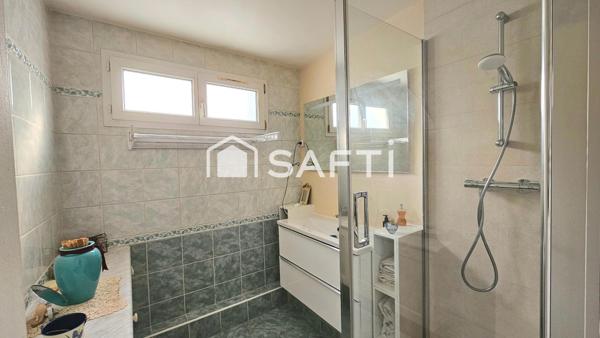 Spacieux, au calme, en plein centre-ville !