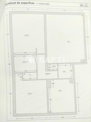 Spacieux, au calme, en plein centre-ville !